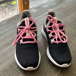 Used good condition girls adidas size 2.